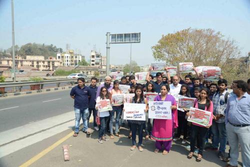 Sahas Foundation Woman Protest at Eastern Free Way Demanding Toiltest (39)